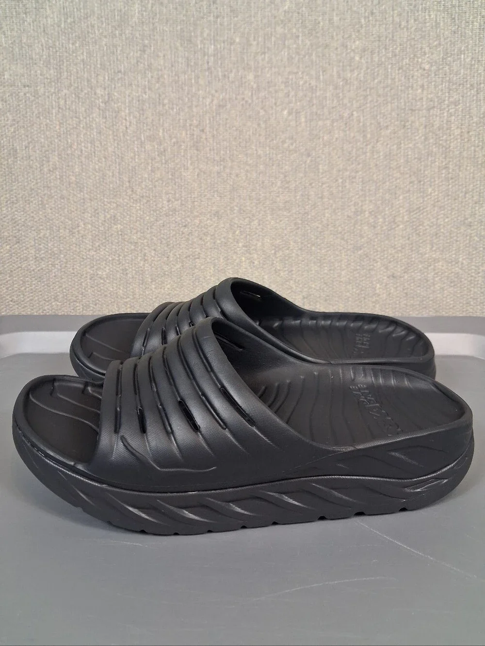 Hoka One One Black Men’s Slide Sandals
